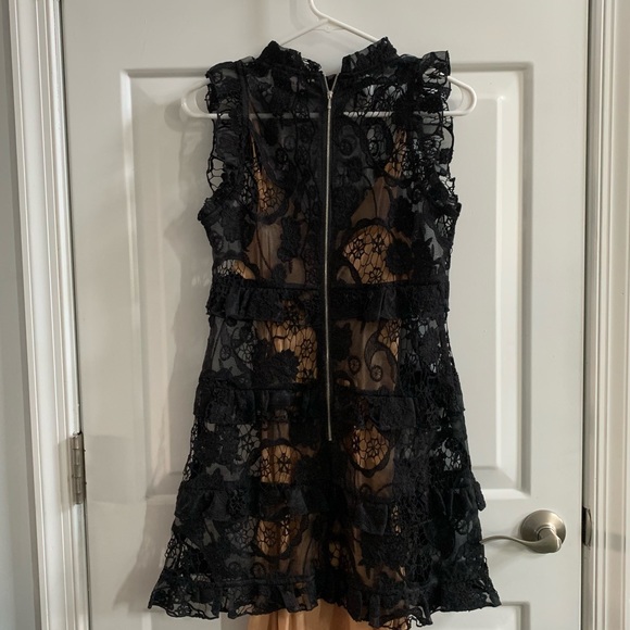 Line and Dot black lace dress - Picture 2 of 6